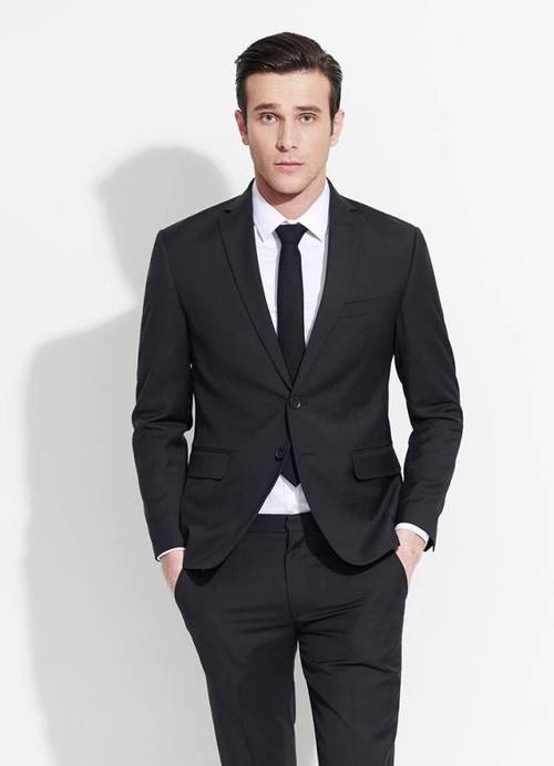 何联霞 视觉与舞美负责人